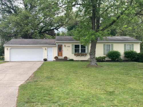 1785 Woodrun Ct Se, Lowell, MI, 49331-9631 | Card Image