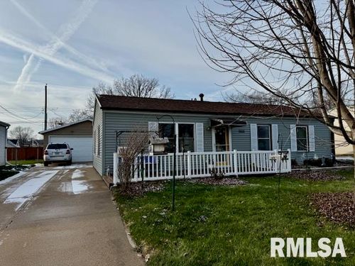 1042 Galbraith Drive, Clinton, IA, 52732 | Card Image