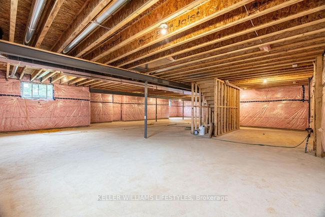 52 E Glen Dr, House other with 3 bedrooms, 3 bathrooms and 3 parking in Arkona ON | Image 35