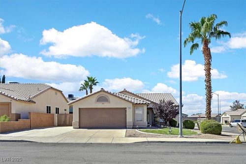2181 Maple Shade St, Henderson, NV, 89002-3669 | Card Image