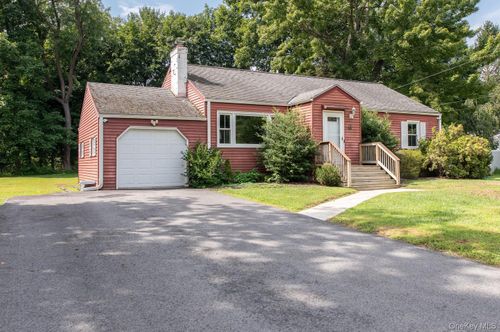 64 Alda Dr, Poughkeepsie, NY, 12603-5220 | Card Image