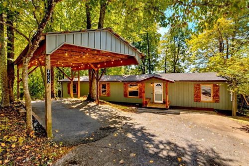 425 Jefferson Dr, West Jefferson, NC, 28694-7246 | Card Image