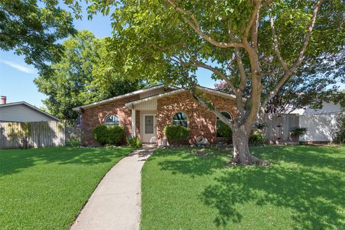 5110 Aberdean Trl, Grand Prairie, TX, 75052-2201 | Card Image