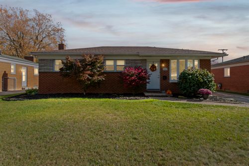 32332 Firwood Dr, Warren, MI, 48088-1520 | Card Image