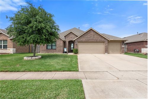 2018 Eagle View Drive, Navasota, TX, 77868 | Card Image