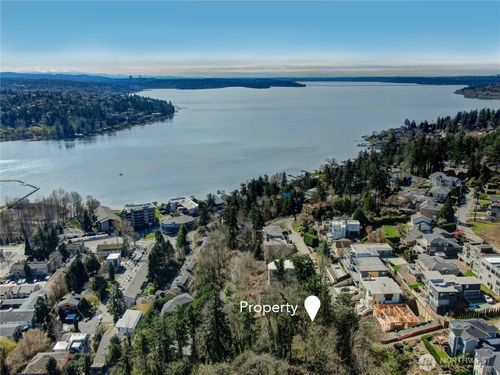 118 90th Ave Ne, Kirkland, WA, 98034 | Card Image