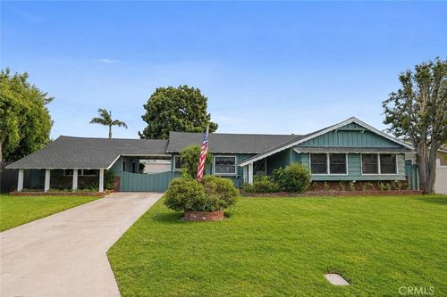 9932 Belfair St, Bellflower, CA, 90706-2406 | Card Image