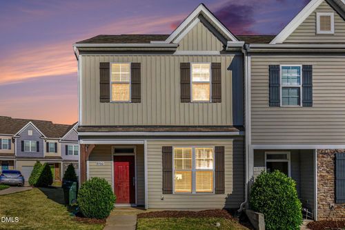 8960 Commons Townes Dr, Raleigh, NC, 27616-8084 | Card Image