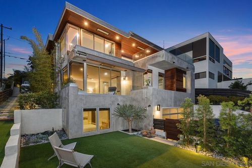 367 Liverpool Dr, Cardiff by the Sea, CA, 92007-1838 | Card Image