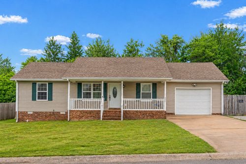 202 Ruf Dr, Oak Grove, KY, 42262-7104 | Card Image