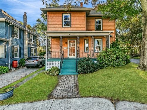 22 Giles Ave, Beverly, MA, 01915-2809 | Card Image