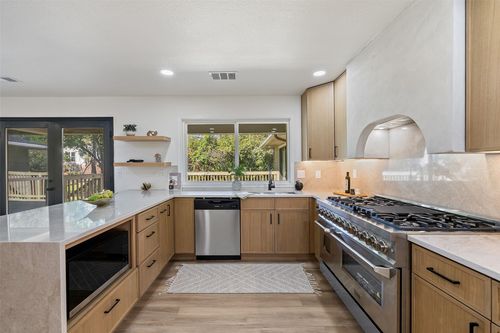 207 Norwood Drive W, Georgetown, TX, 78628 | Card Image