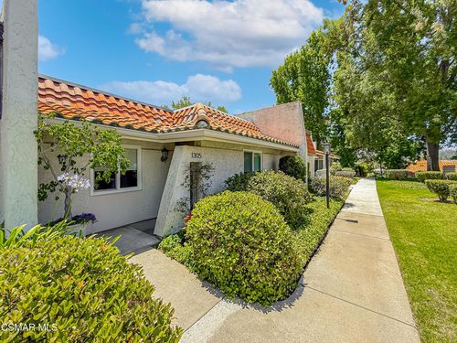 1305 Lakewood Ct, Westlake Village, CA, 91361-3305 | Card Image