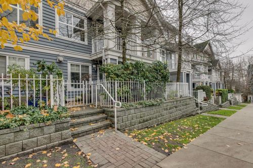 50-123 Seventh St, New Westminster, BC, V3M6Y2 | Card Image
