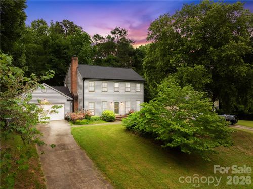 8349 Norcroft Dr, Charlotte, NC, 28269-1304 | Card Image