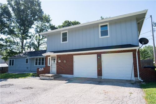 10311 E Sheley Rd, Independence, MO, 64052-1215 | Card Image