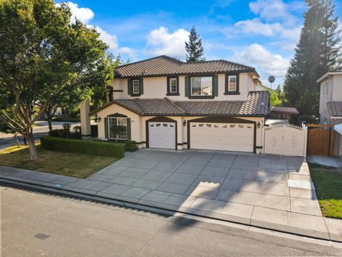 4001 Bella Tuscany Dr, Modesto, CA, 95356-9339 | Card Image