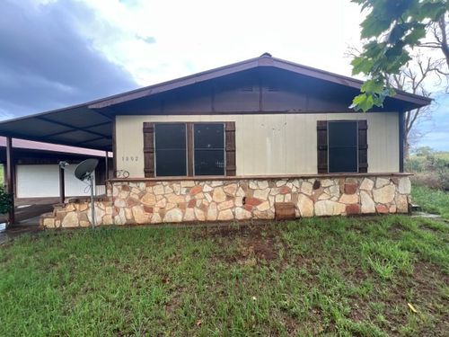 1002 Gene O Ln, Childress, TX, 79201-7542 | Card Image