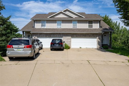 2020 Stratford Ct, Coralville, IA, 52241-3031 | Card Image