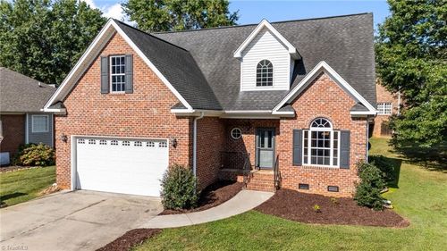 181 New Hampshire Ct, Mocksville, NC, 27028-4265 | Card Image