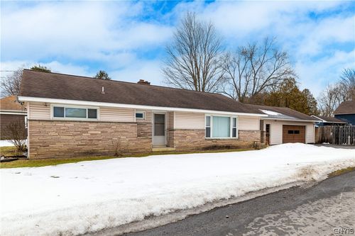 1 Gerry Ave, New Hartford, NY, 13413-1607 | Card Image