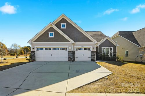 25005 Westwick Ln, Huntersville, NC, 28078-3944 | Card Image