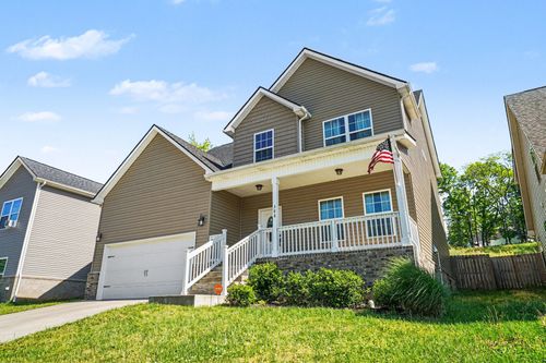 388 Barry Dr, Clarksville, TN, 37040-4375 | Card Image