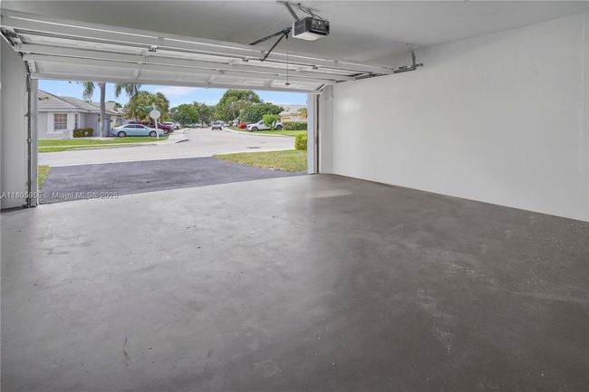 9354 - 9354 Arborwood Cir, House other with 2 bedrooms, 2 bathrooms and null parking in Davie FL | Image 16