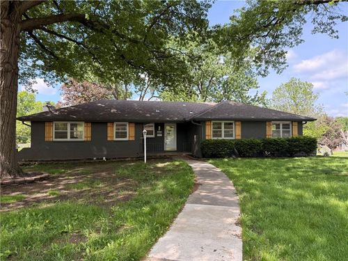 6100 Englewood Ave, Raytown, MO, 64133-4425 | Card Image