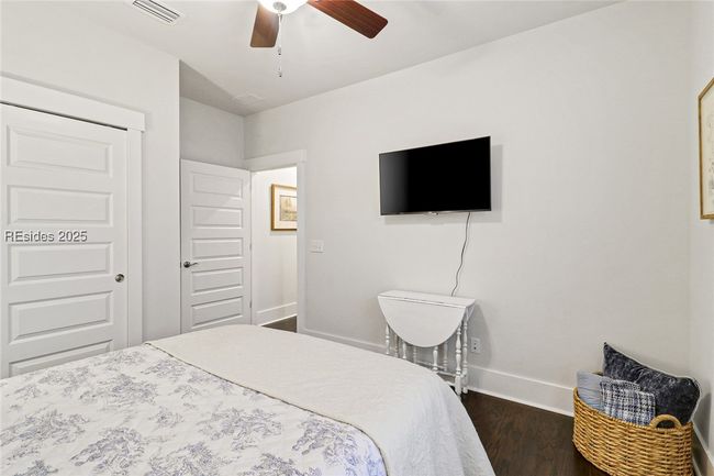 Guest Bedroom 2 | Image 28