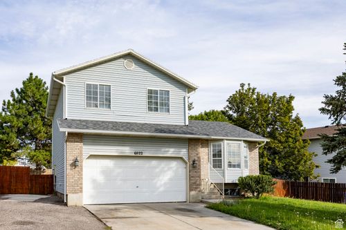 6922 Mullien Dr, West Jordan, UT, 84081-5245 | Card Image