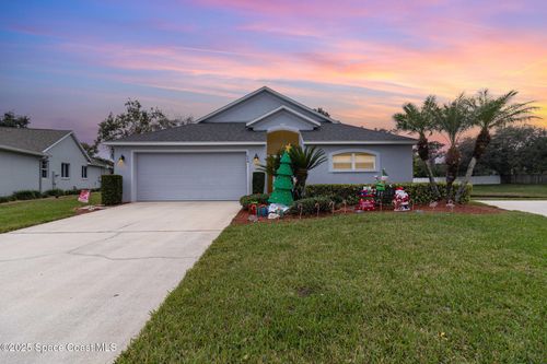 688 Naples Ct, Melbourne, FL, 32904-7568 | Card Image