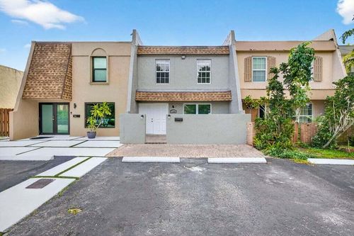 7506 Nw 75th St, Tamarac, FL, 33321-5141 | Card Image