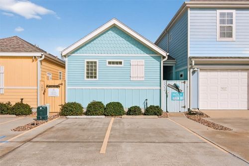 303-2212 State Highway 361, Port Aransas, TX, 78373-4975 | Card Image