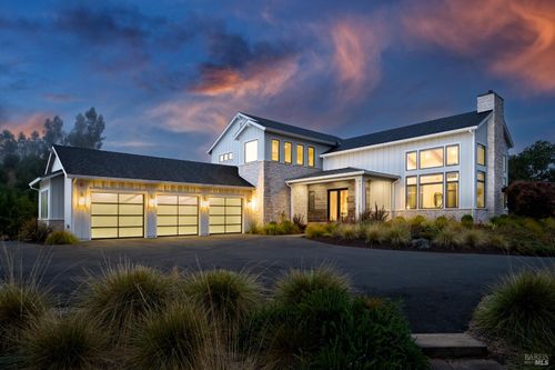3533 Stallion Dr, Santa Rosa, CA, 95404 | Card Image