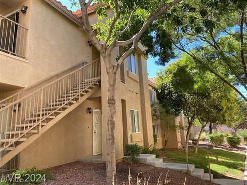 2052-2110 Los Feliz St, Las Vegas, NV, 89156-8012 | Card Image