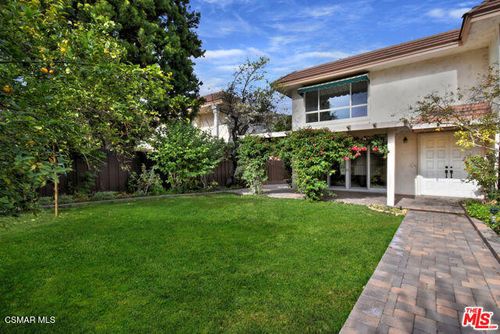 23767 Burbank Blvd, Woodland Hills, CA, 91367-6810 | Card Image
