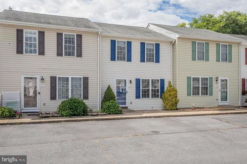 224 Kadies Ln, EDINBURG, VA, 22824-9608 | Card Image