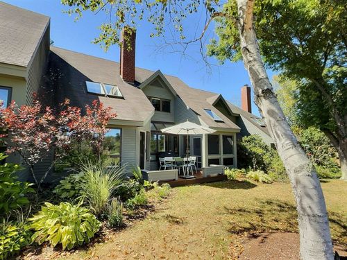 10 Seasons Condominiums, New London, NH, 03257 | Card Image