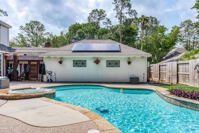 4011 N Water Iris Court, House other with 5 bedrooms, 3 bathrooms and null parking in Houston TX | Image 10