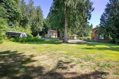 3915 Gilmore Rd, Everson, WA, 98247-9448 | Card Image