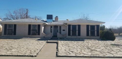 3000 Wedgewood Dr, El Paso, TX, 79925-4303 | Card Image