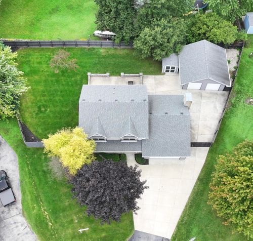 9140 Morgan Ct, CALEDONIA, WI, 53126-9428 | Card Image