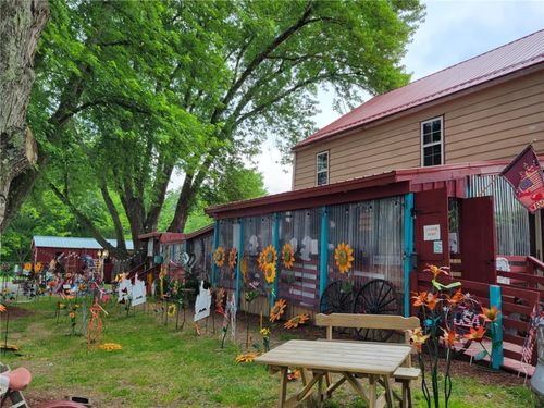 7201 Us 322, Cranberry, PA, 16319-3117 | Card Image