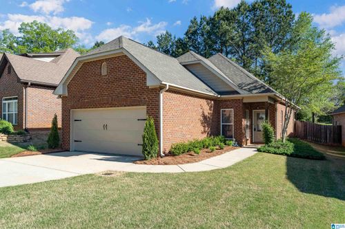 5520 Garden Valley Ln, PINSON, AL, 35126-7604 | Card Image