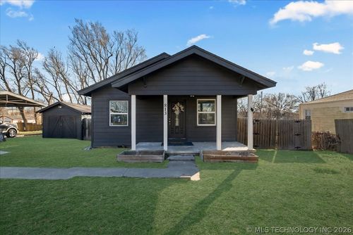 813 N 11th St, Collinsville, OK, 74021-2021 | Card Image