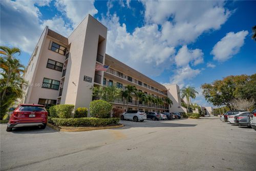 303-2901 N Nob Hill Rd, Sunrise, FL, 33322-5829 | Card Image
