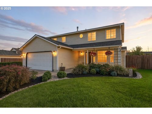 706 Nw 23rd St, Battle Ground, WA, 98604-4436 | Card Image
