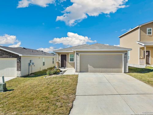 10211 Reyes Hts, San Antonio, TX, 78254-4696 | Card Image