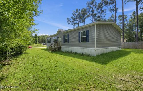 140 Hillmont Rd, New Bern, NC, 28562-6945 | Card Image